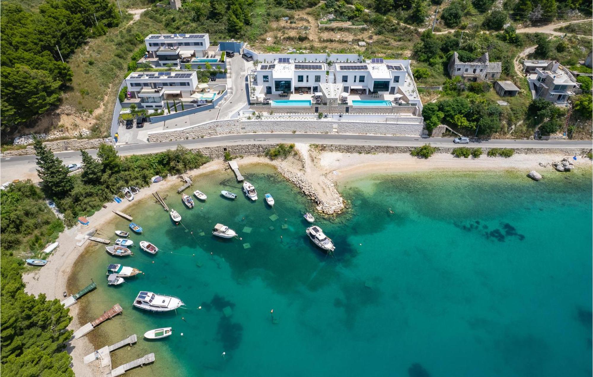 Beautiful Home In Omis With Kitchen 外观 照片
